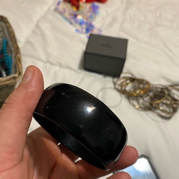 BLACK ACRYLIC BRACELET - Picture 6 of 7